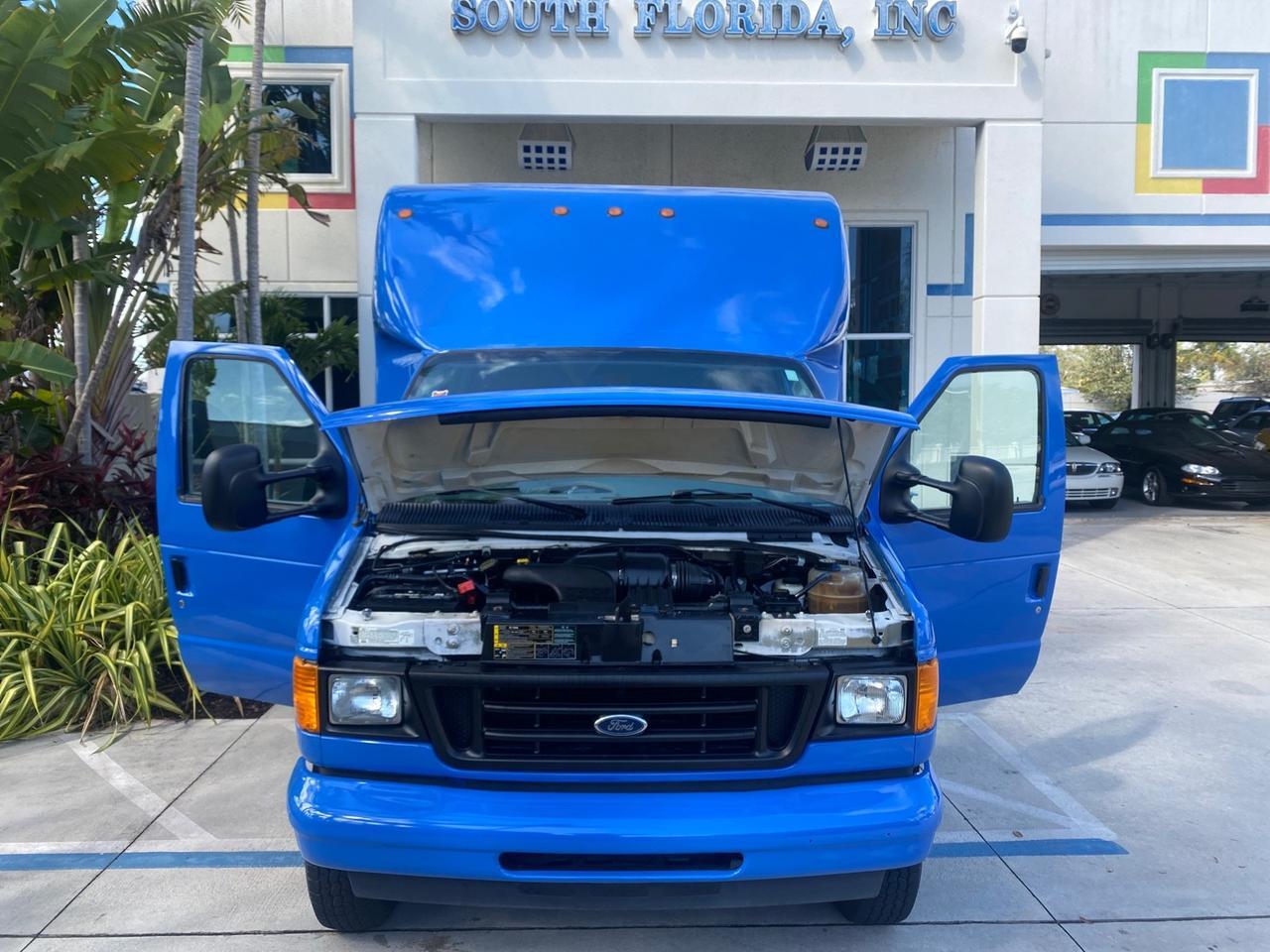 2006 Ford Econoline Commercial Cutaway LOW MILES 27,641 1 OWNER Pompano Beach FL