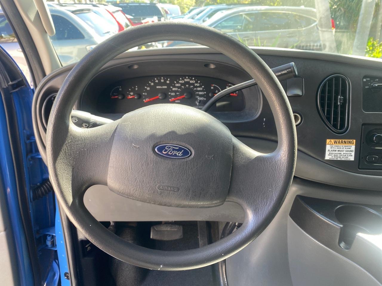 2006 Ford Econoline Commercial Cutaway LOW MILES 27,641 1 OWNER Pompano Beach FL