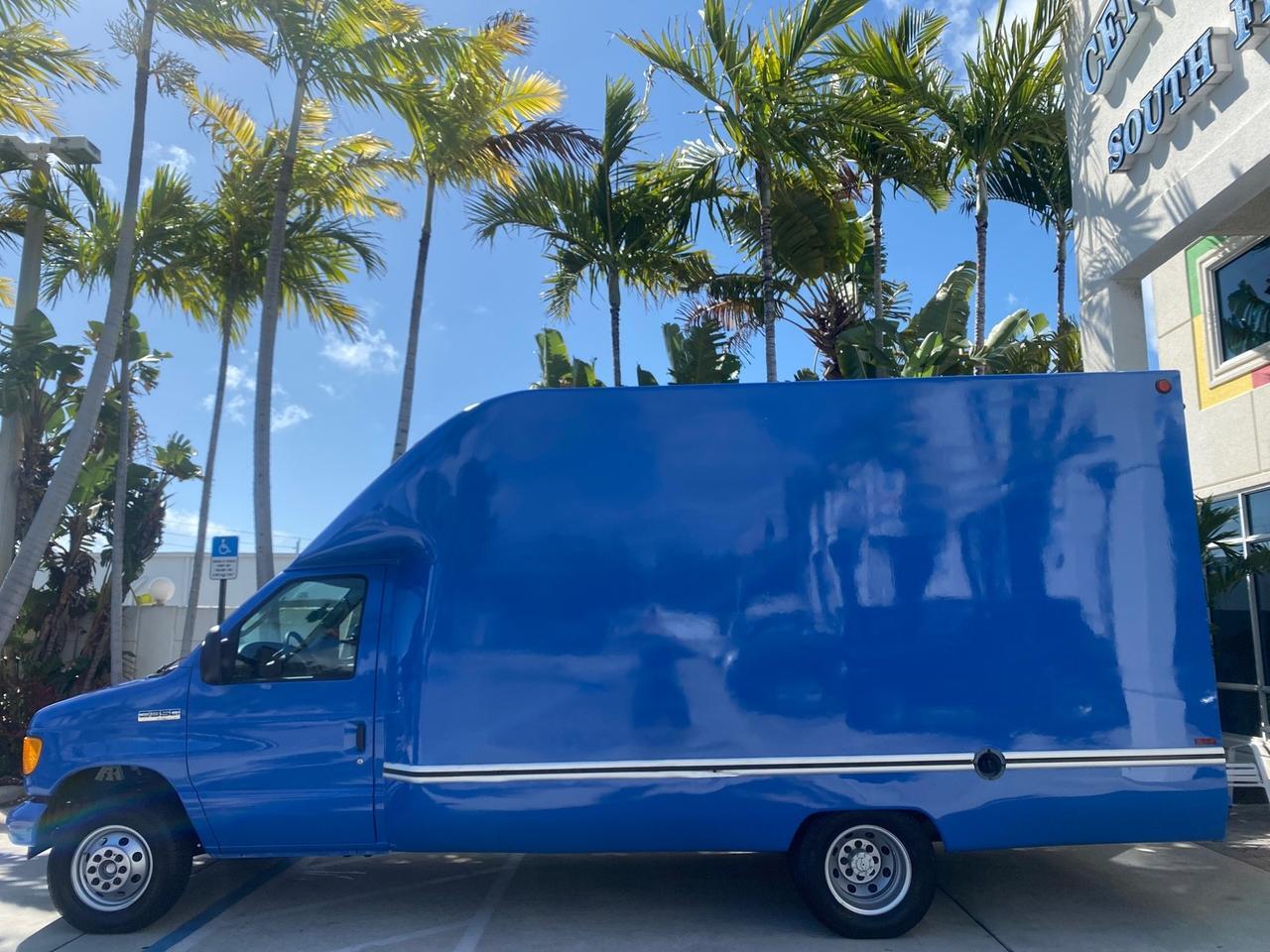 2006 Ford Econoline Commercial Cutaway LOW MILES 27,641 1 OWNER Pompano Beach FL
