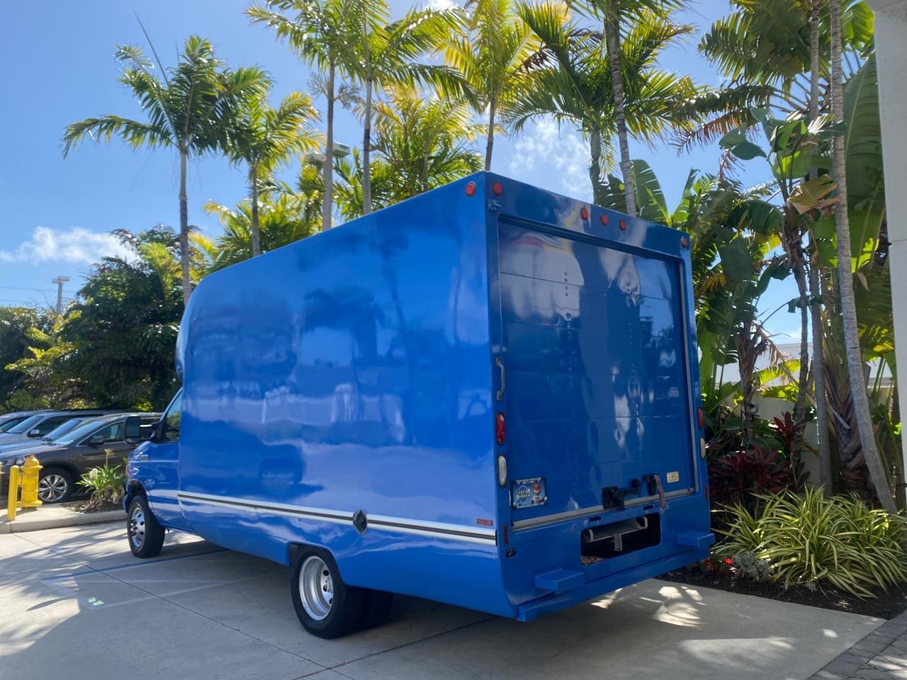 2006 Ford Econoline Commercial Cutaway LOW MILES 27,641 1 OWNER Pompano Beach FL