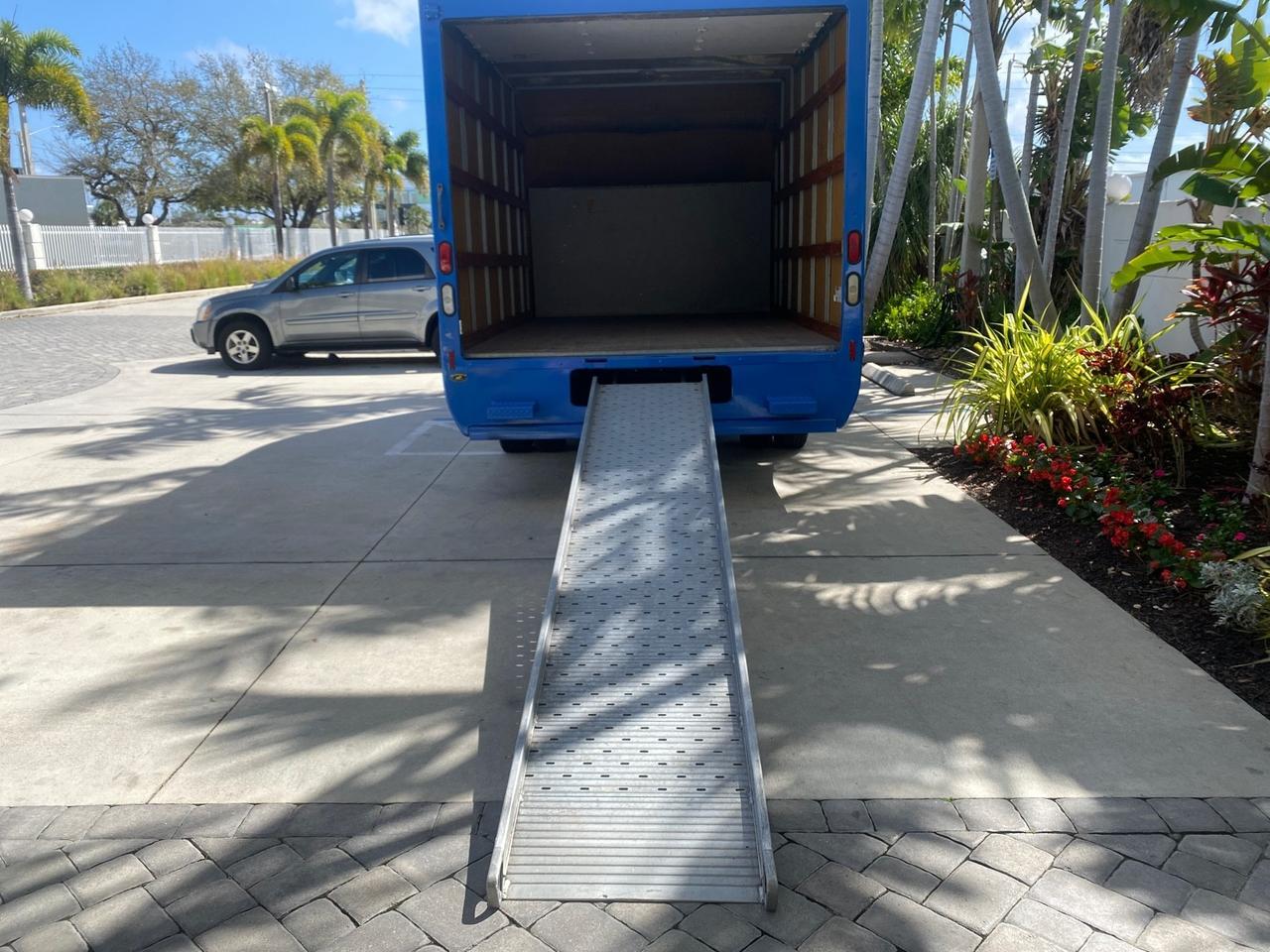 2006 Ford Econoline Commercial Cutaway LOW MILES 27,641 1 OWNER Pompano Beach FL