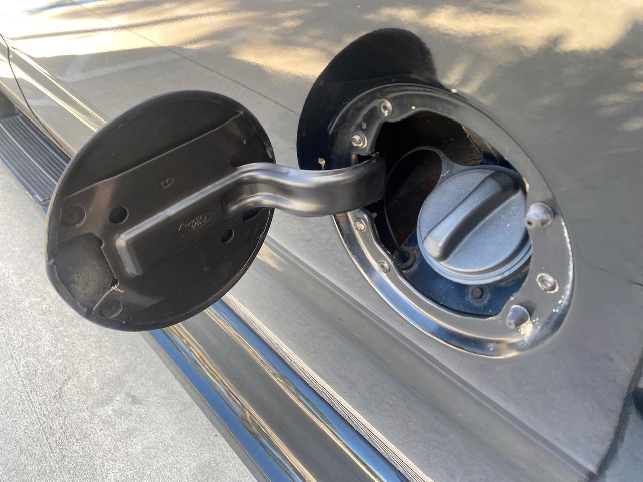 2006 Ford Econoline HI TOP E250 EXPLORER CONVERSION HANDICAP Pompano Beach FL