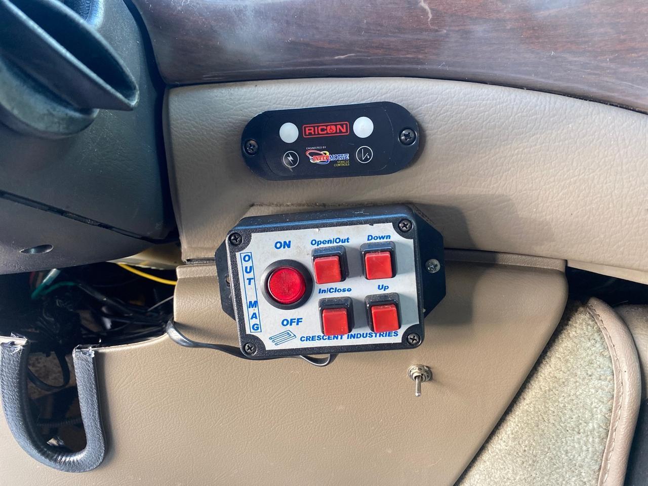 2006 Ford Econoline HI TOP E250 EXPLORER CONVERSION HANDICAP Pompano Beach FL