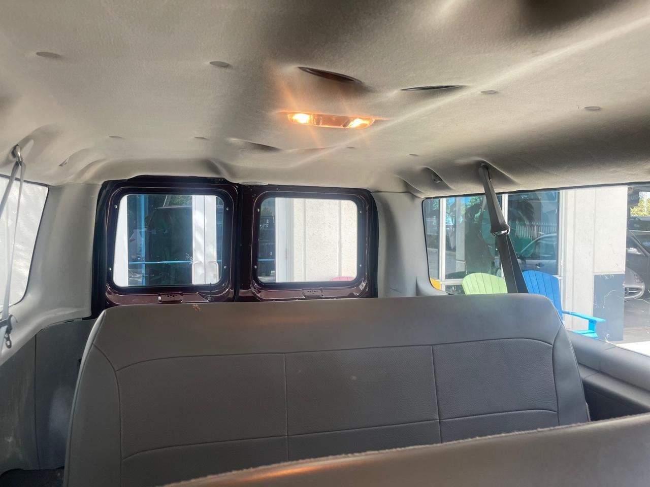2006 Ford E-150 photo 65