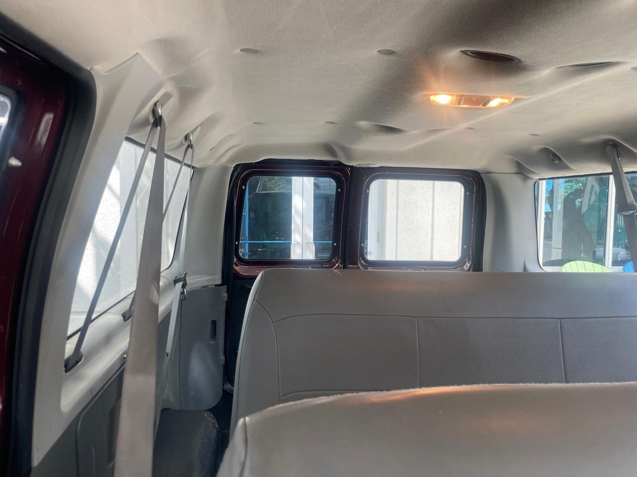 2006 Ford E-150 photo 64