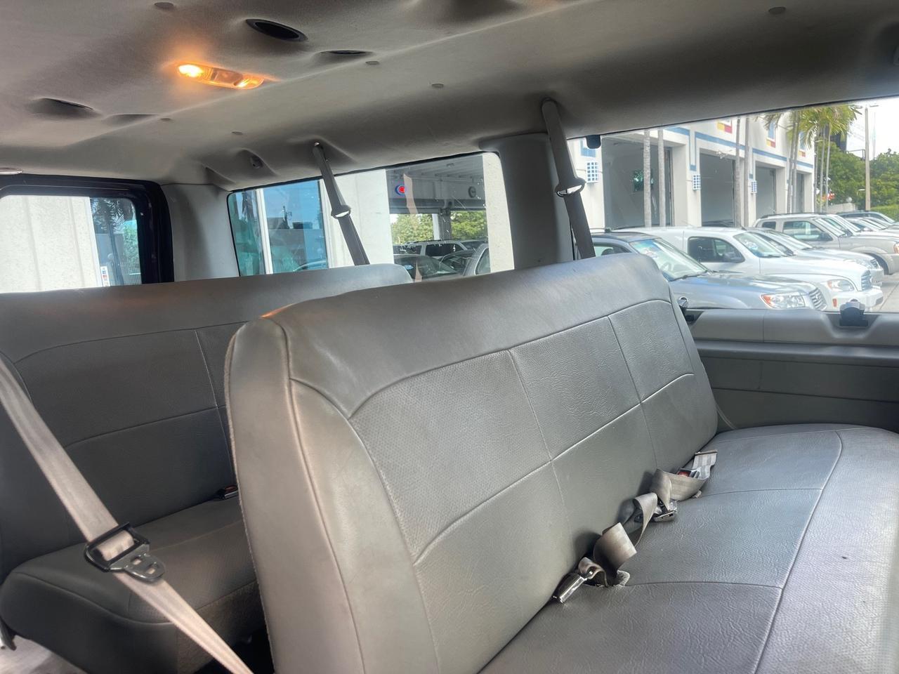 2006 Ford E-150 photo 13