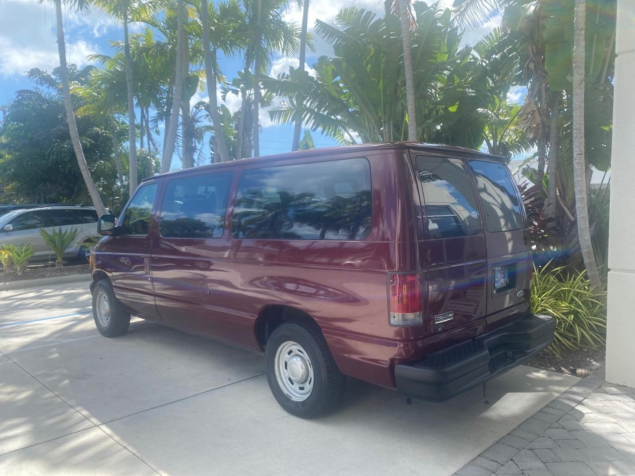 2006 Ford E-150 photo 4