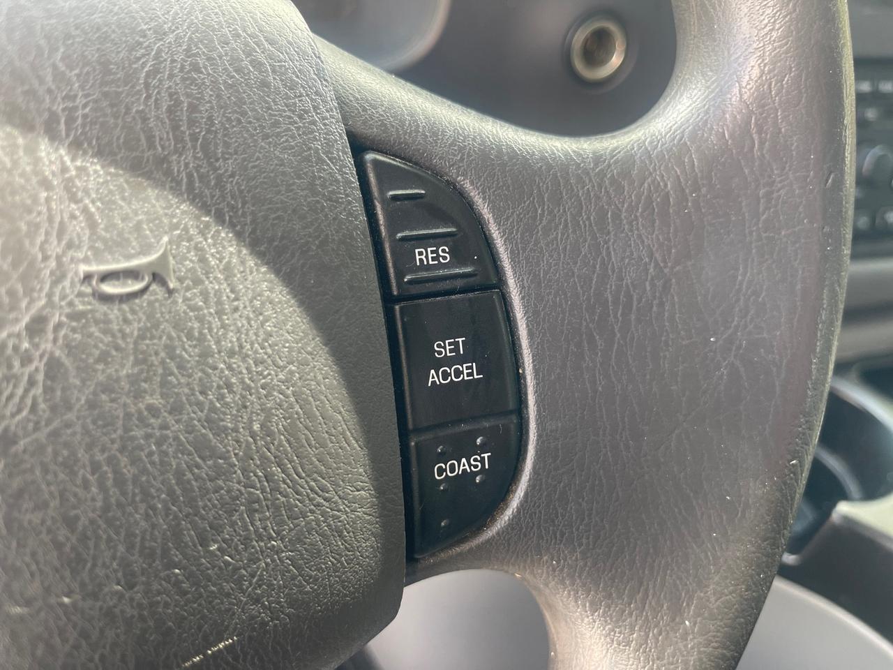 2006 Ford E-150 photo 47