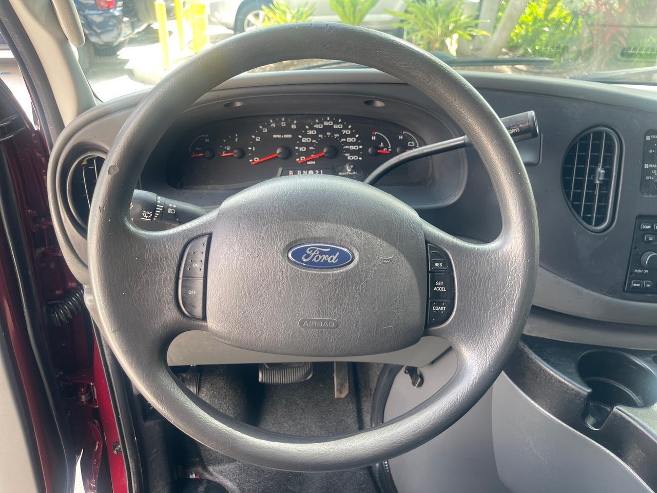 2006 Ford E-150 photo 45