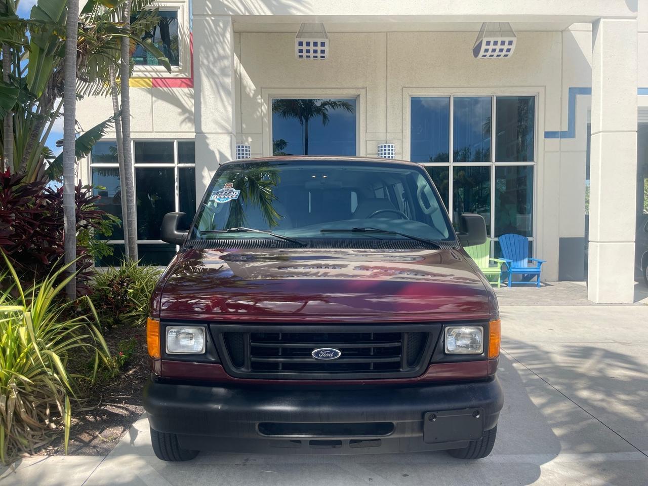 2006 Ford E-150 photo 26