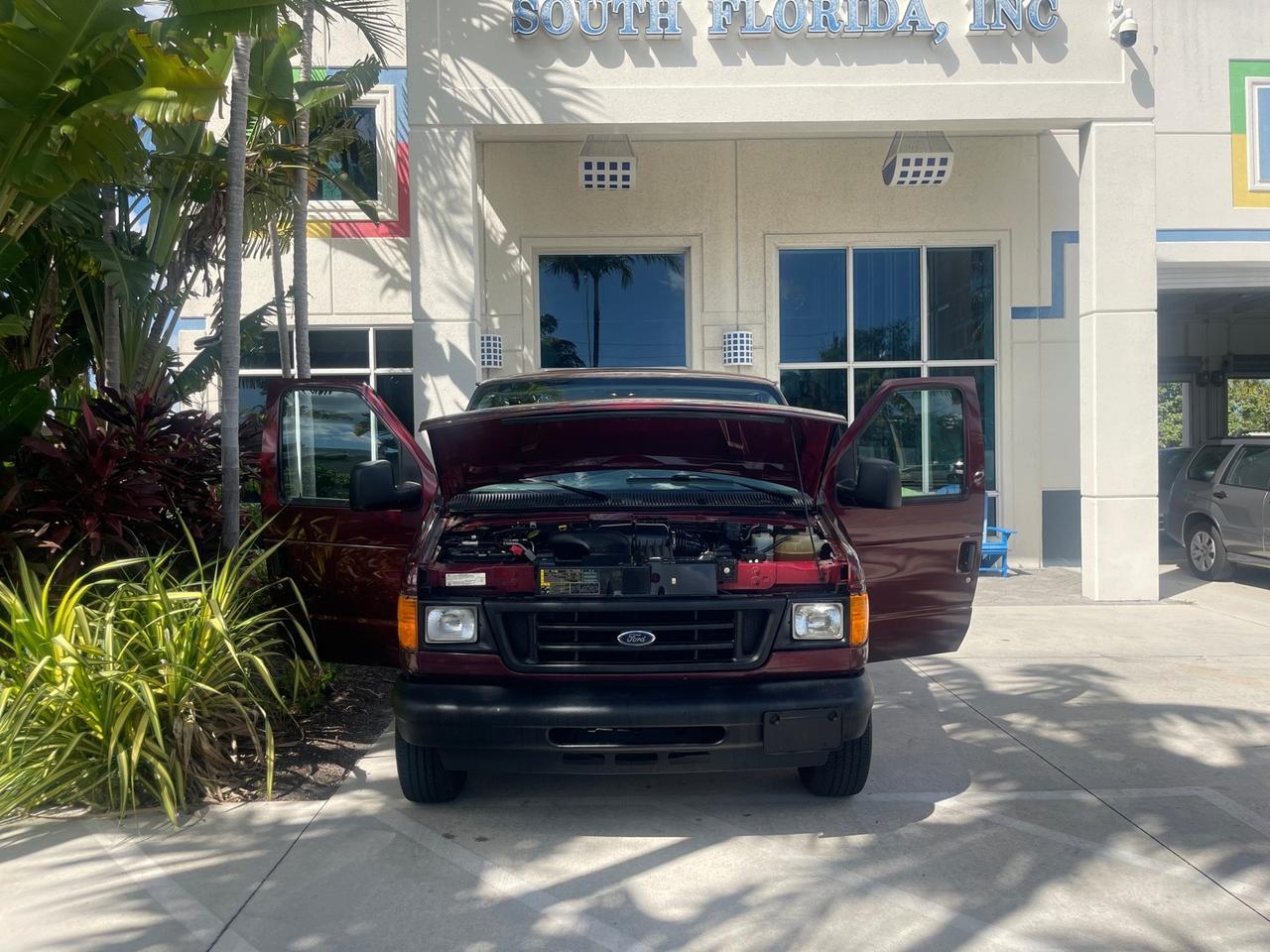 2006 Ford E-150 photo 15