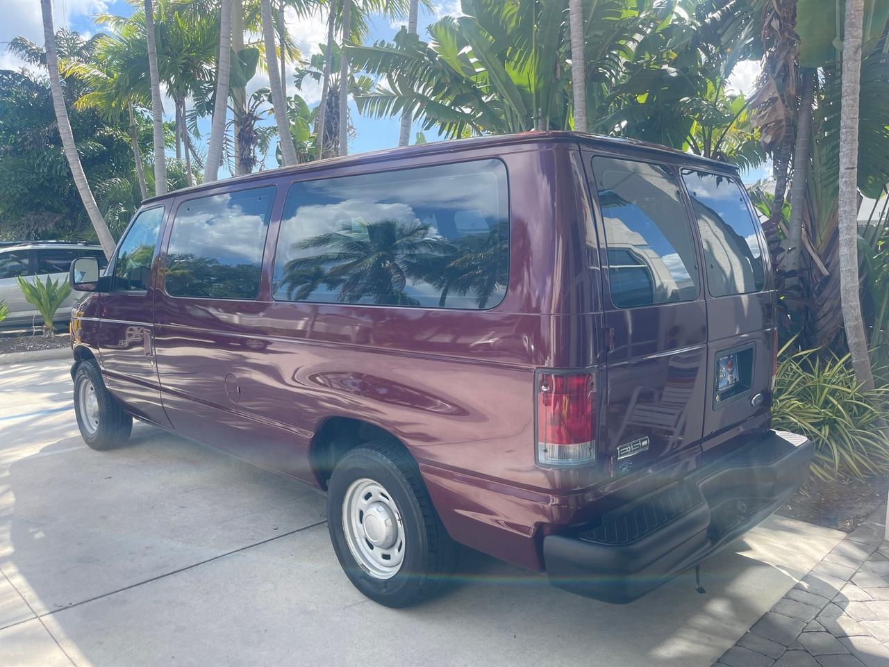 2006 Ford E-150 photo 32