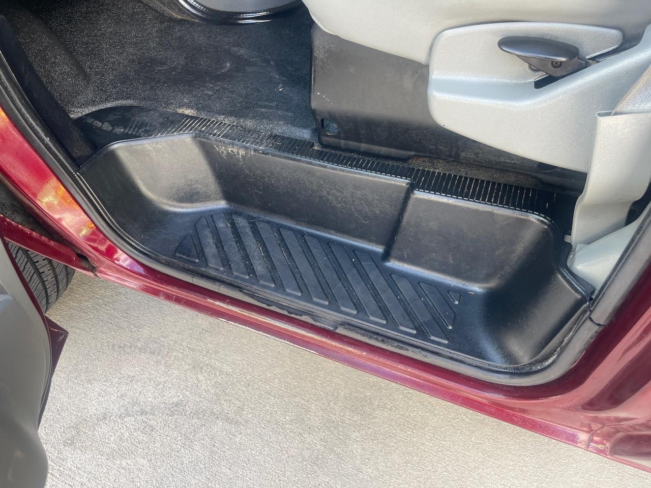 2006 Ford E-150 photo 38