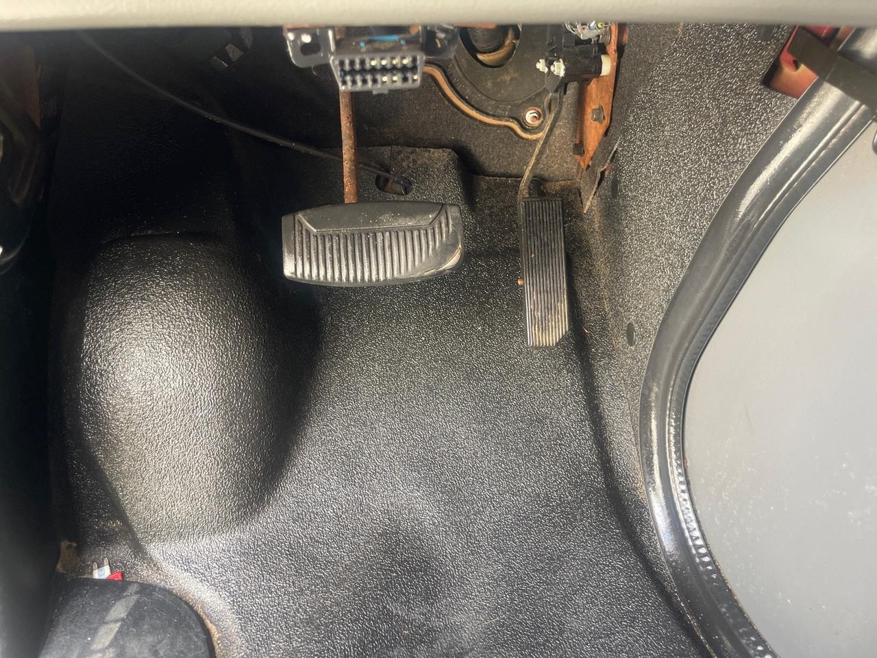 2006 Ford E-150 photo 52