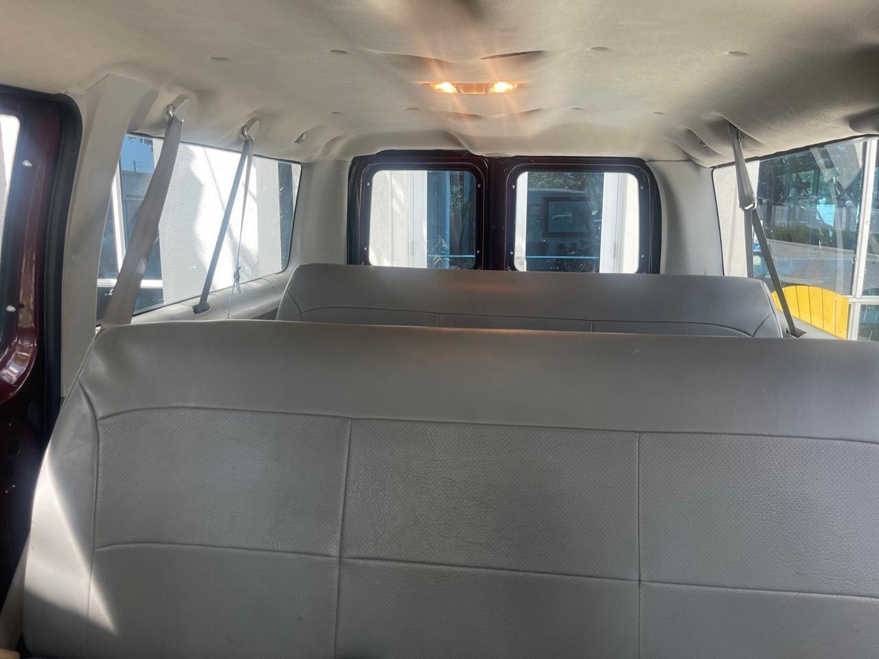 2006 Ford Econoline Wagon XLT 8 PASS LOW MILES 56290 Pompano Beach FL