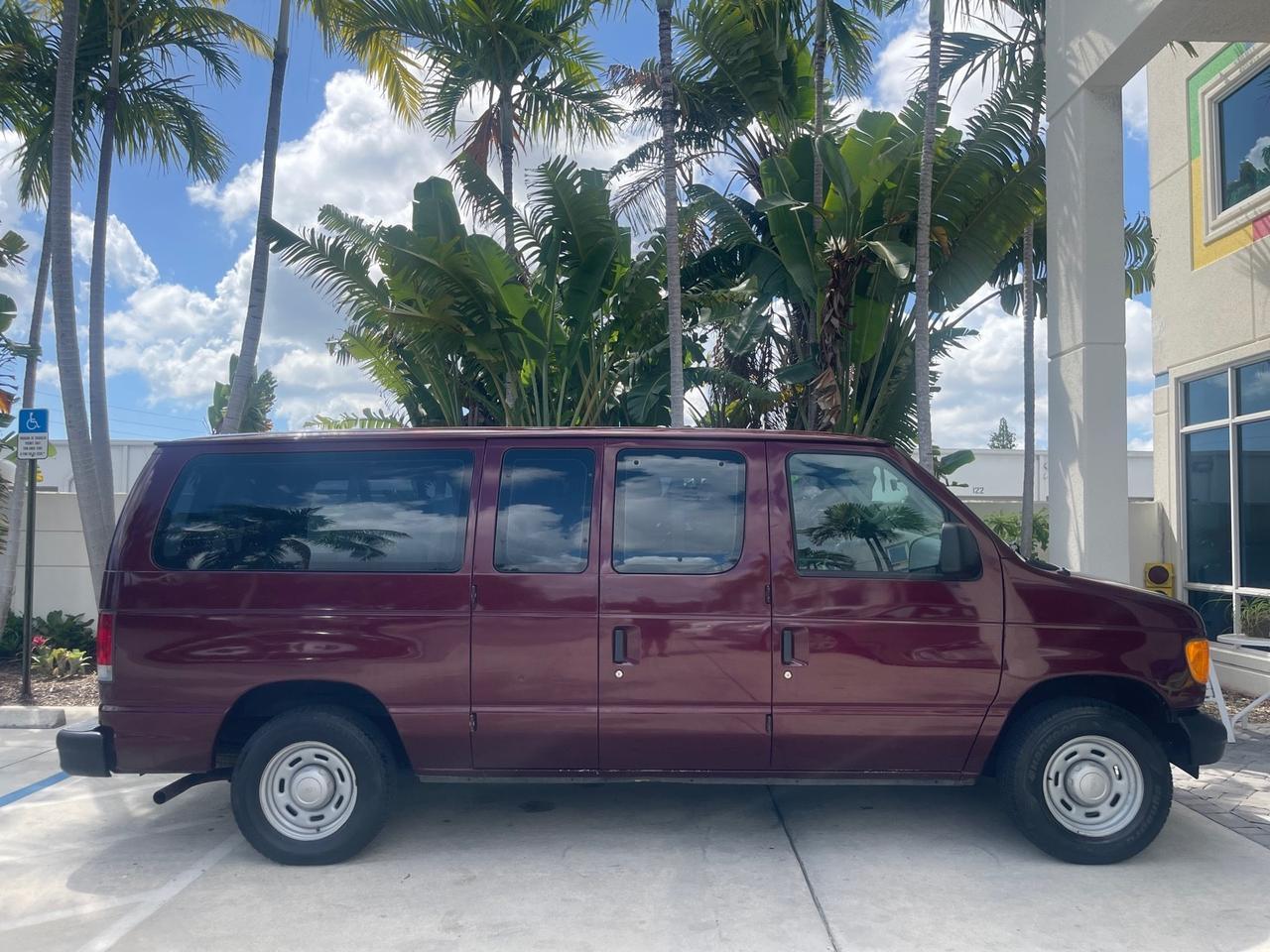 2006 Ford Econoline Wagon XLT 8 PASS LOW MILES 56290 Pompano Beach FL