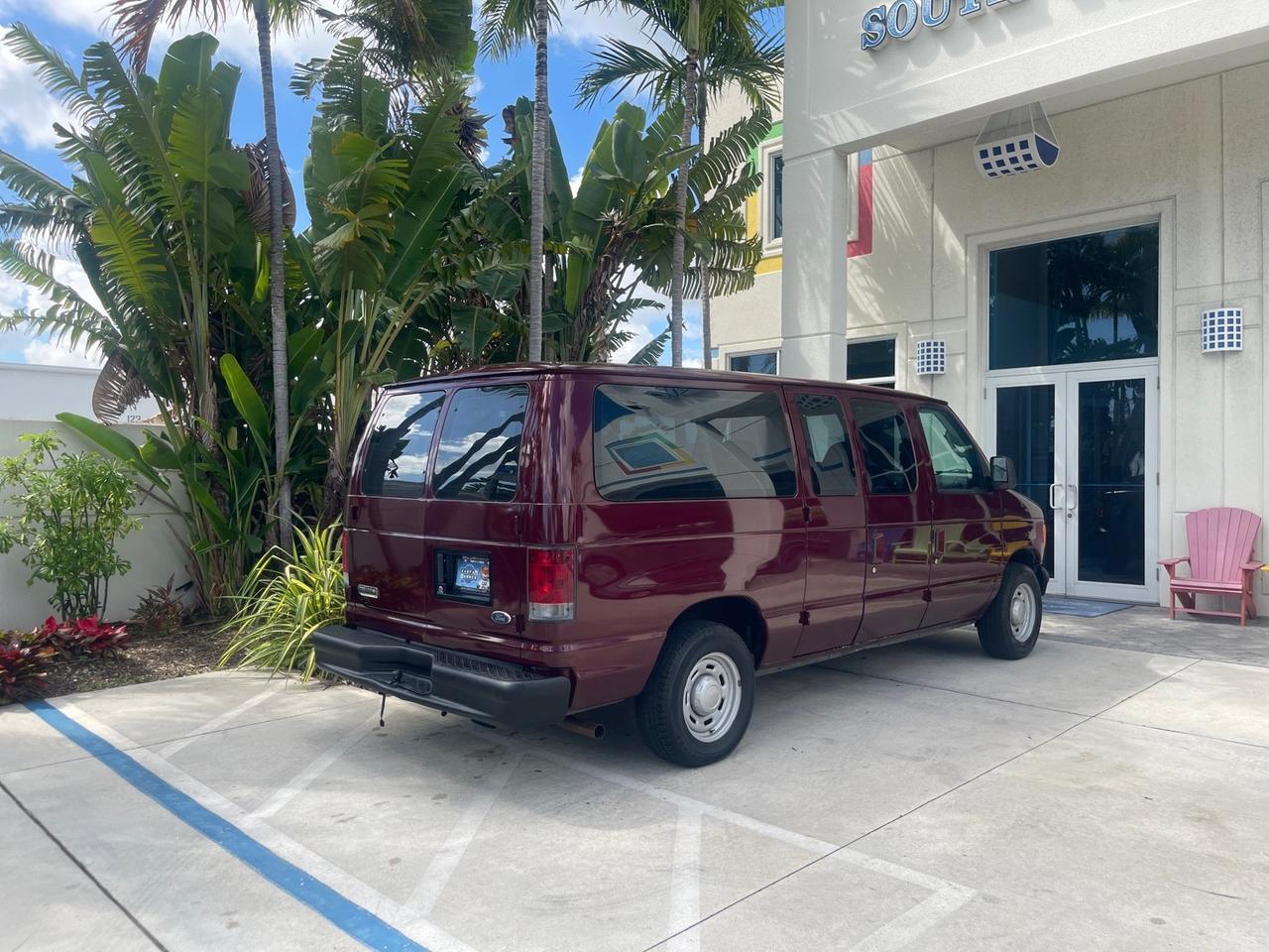 2006 Ford Econoline Wagon XLT 8 PASS LOW MILES 56290 Pompano Beach FL