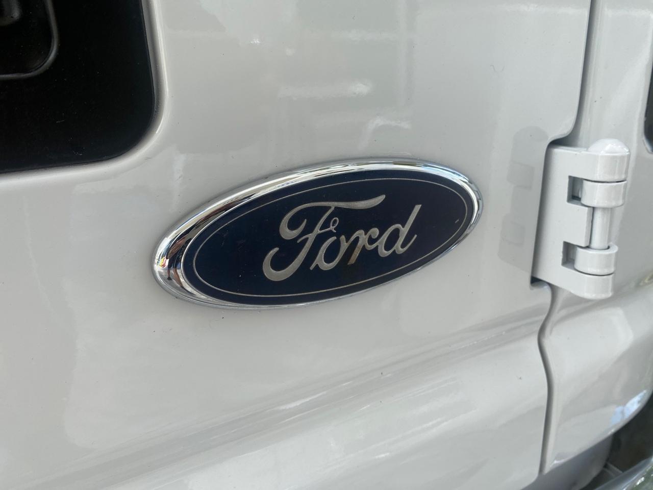 2006 Ford Econoline Wagon XLT LOW MILES 27,333 8 PASS Pompano Beach FL