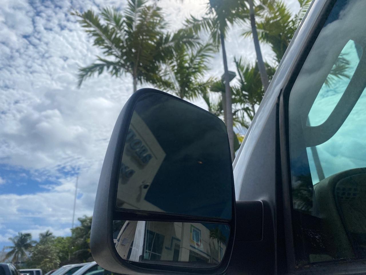 2006 Ford Econoline Wagon XLT LOW MILES 27,333 8 PASS Pompano Beach FL