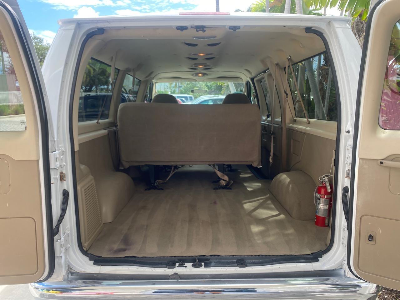2006 Ford Econoline Wagon XLT LOW MILES 27,333 8 PASS Pompano Beach FL