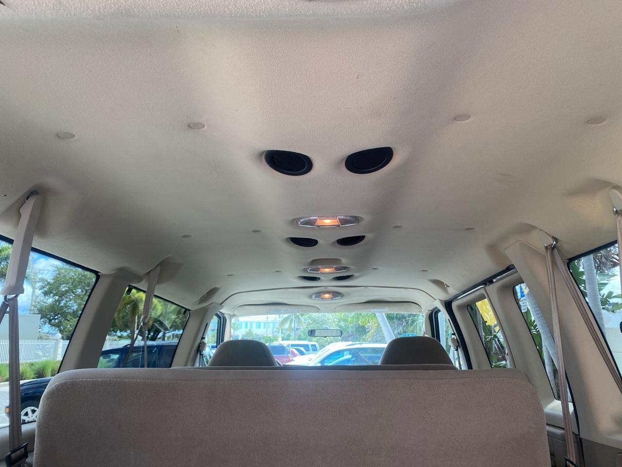 2006 Ford Econoline Wagon XLT LOW MILES 27,333 8 PASS Pompano Beach FL