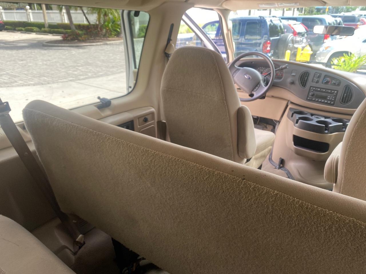 2006 Ford Econoline Wagon XLT LOW MILES 27,333 8 PASS Pompano Beach FL