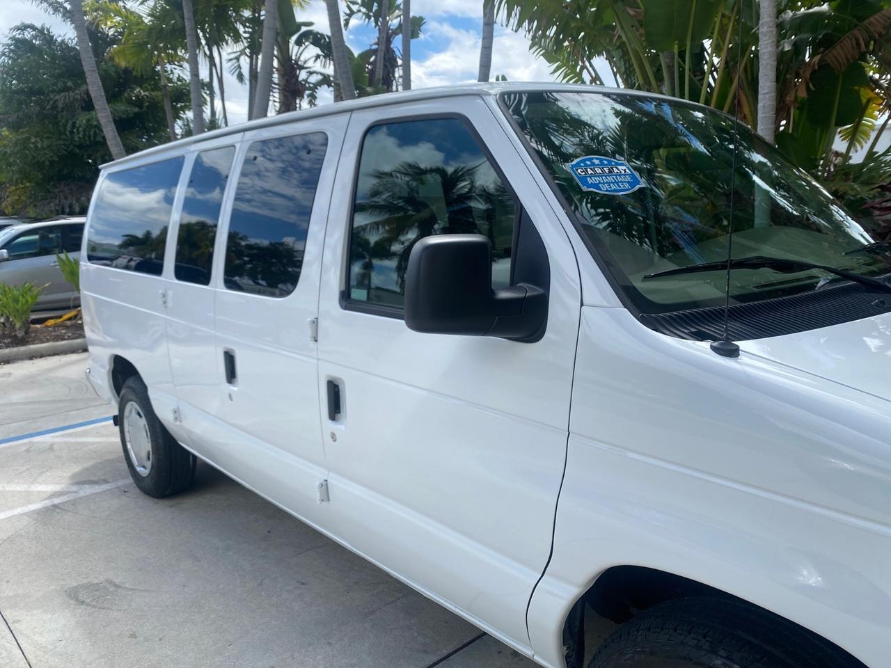 2006 Ford Econoline Wagon XLT LOW MILES 27,333 8 PASS Pompano Beach FL