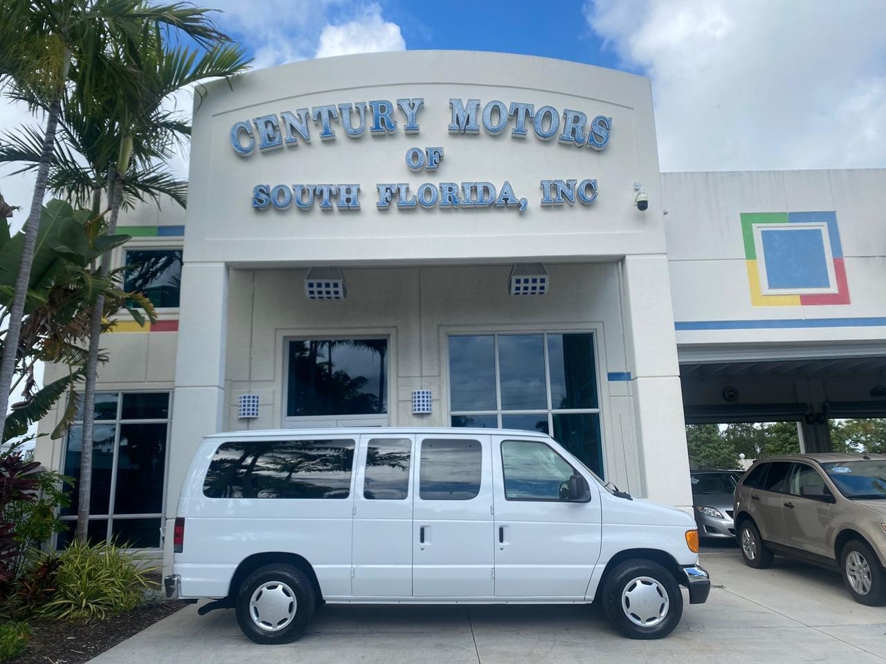 2006 Ford Econoline Wagon XLT LOW MILES 27,333 8 PASS Pompano Beach FL