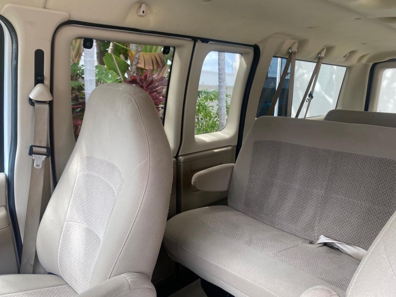 2006 Ford Econoline Wagon XLT LOW MILES 27,333 8 PASS Pompano Beach FL