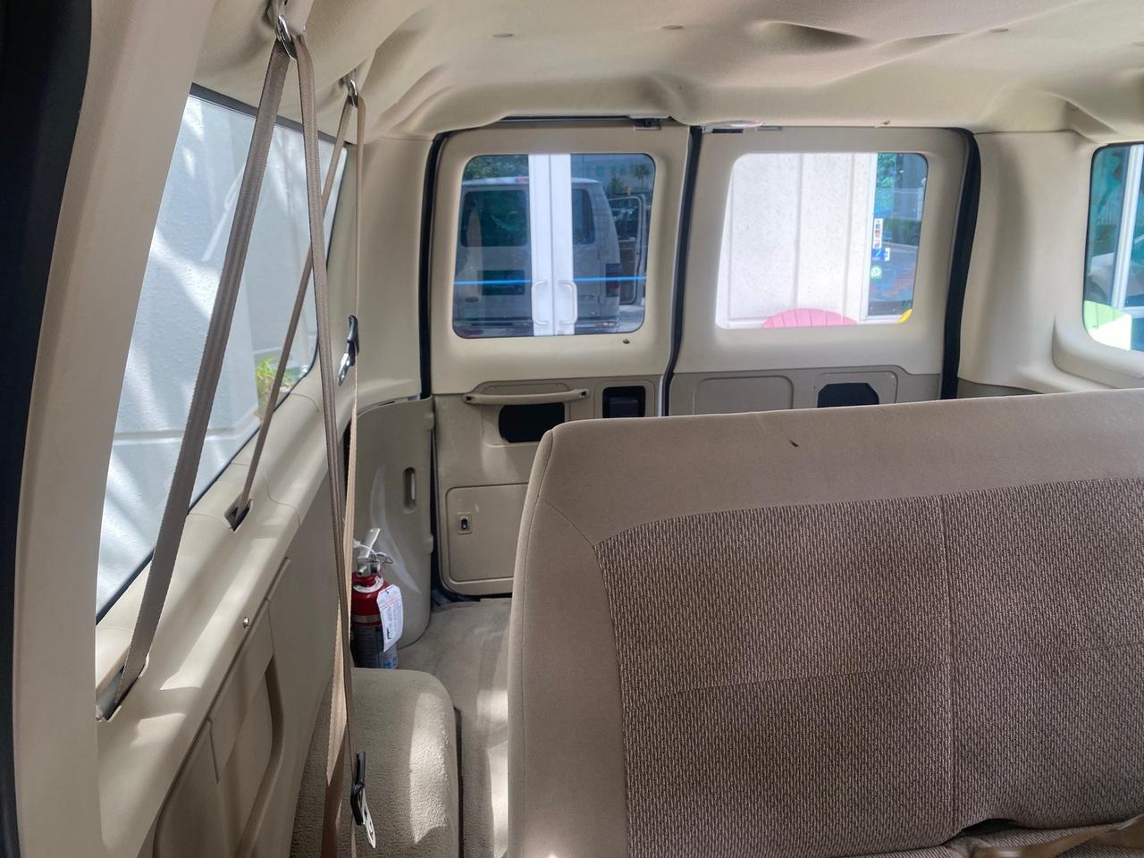 2006 Ford Econoline Wagon XLT LOW MILES 27,333 8 PASS Pompano Beach FL