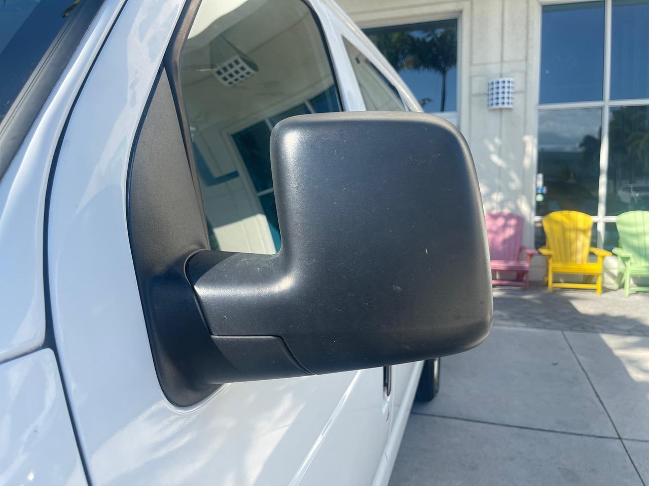 2006 Ford Econoline Wagon XLT LOW MILES 76,470 E350 15 PASS Pompano Beach FL