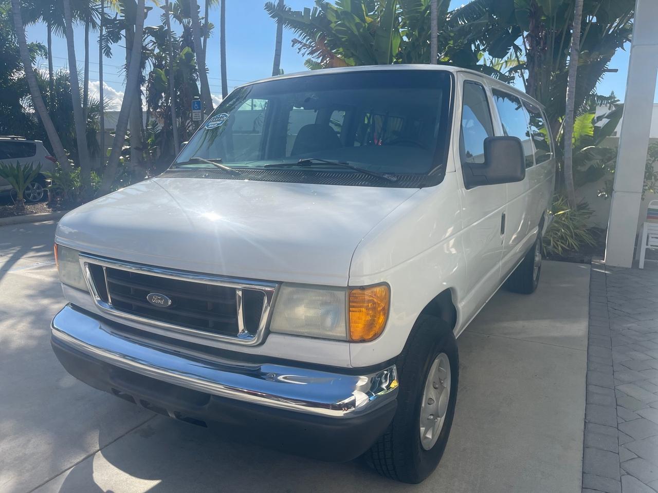 2006 Ford Econoline Wagon XLT LOW MILES 76,470 E350 15 PASS Pompano Beach FL