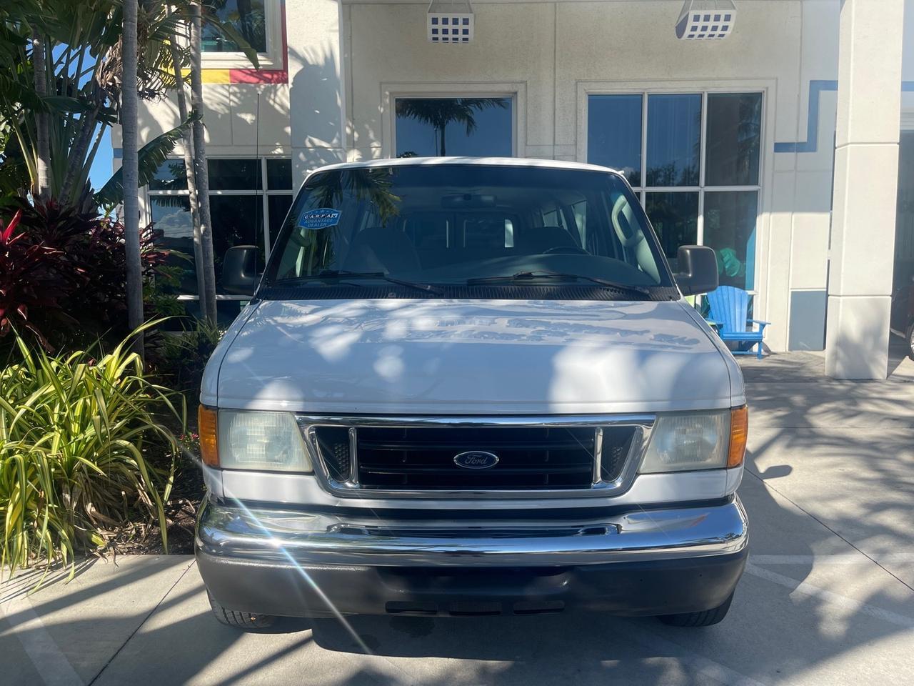 2006 Ford Econoline Wagon XLT LOW MILES 76,470 E350 15 PASS Pompano Beach FL
