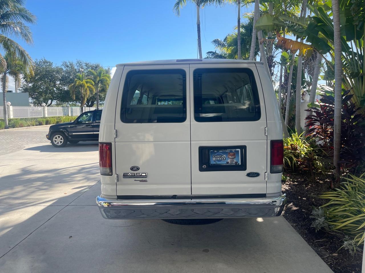2006 Ford Econoline Wagon XLT LOW MILES 76,470 E350 15 PASS Pompano Beach FL