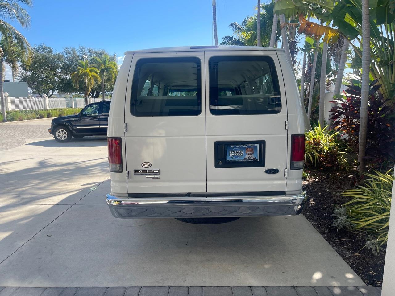 2006 Ford Econoline Wagon XLT LOW MILES 76,470 E350 15 PASS Pompano Beach FL