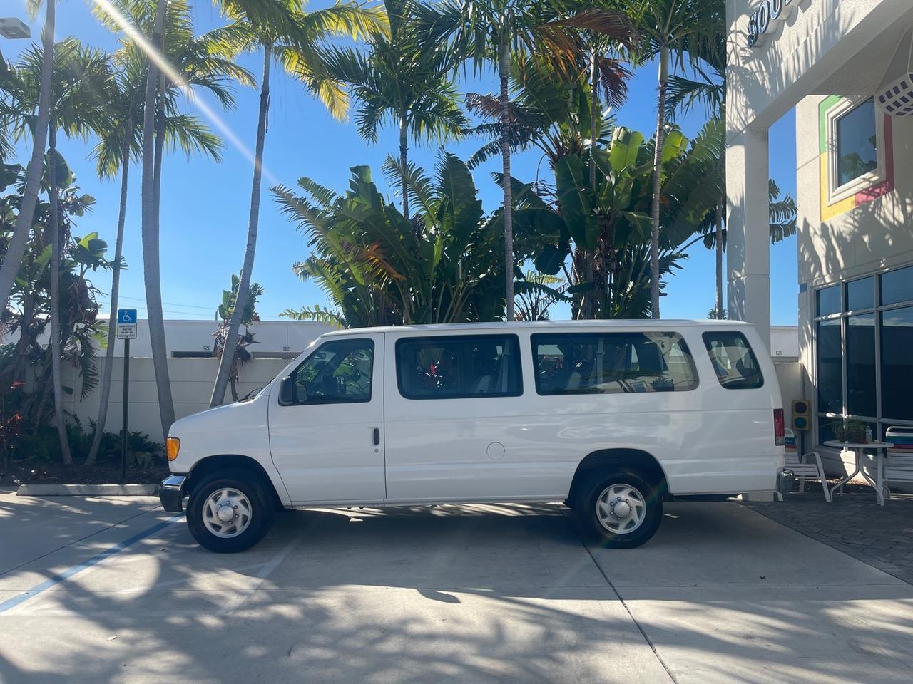 2006 Ford Econoline Wagon XLT LOW MILES 76,470 E350 15 PASS Pompano Beach FL