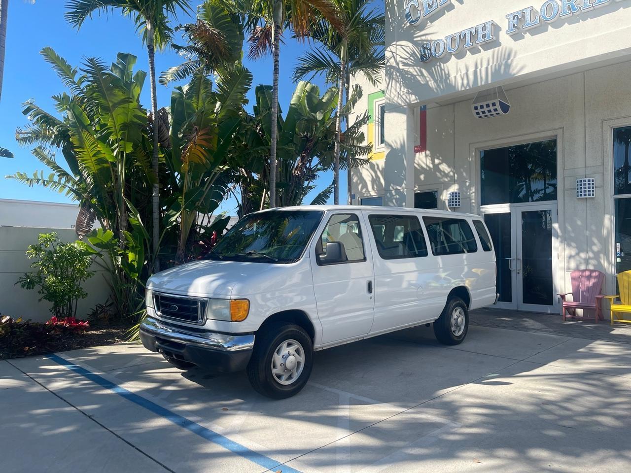 2006 Ford Econoline Wagon XLT LOW MILES 76,470 E350 15 PASS Pompano Beach FL