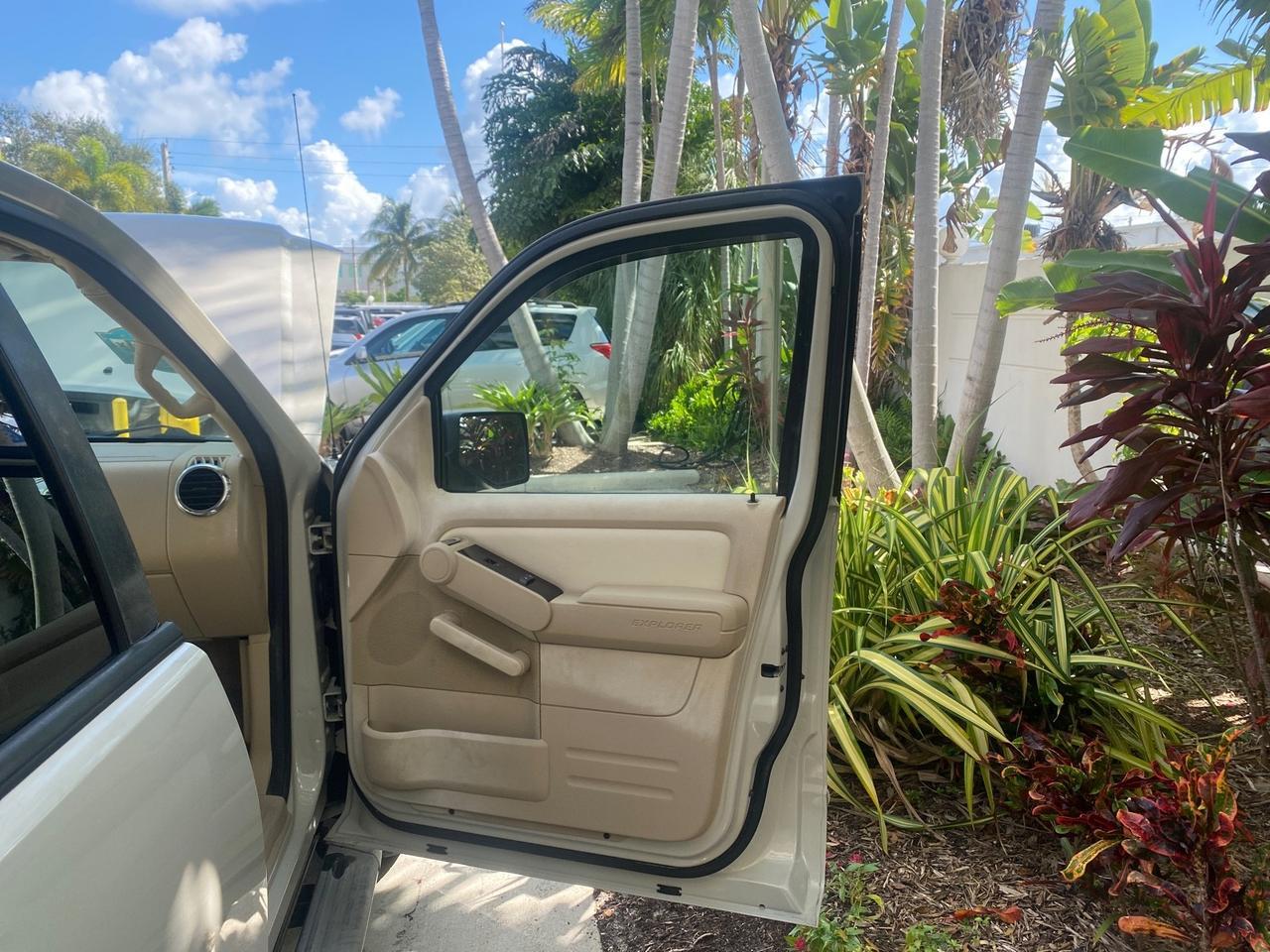 2006 Ford Explorer Limited LOW MILES 58,581 Pompano Beach FL