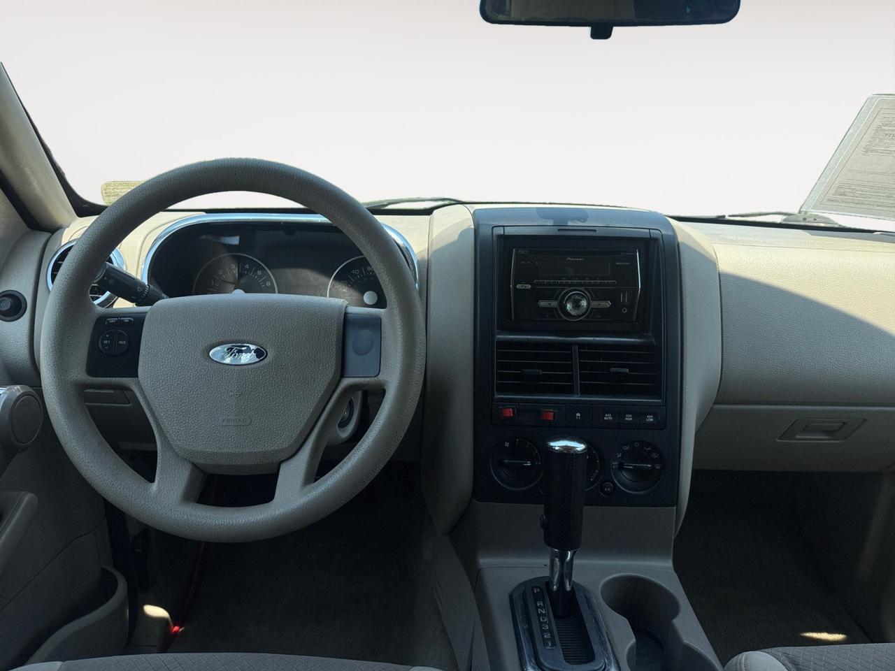 2006 Ford Explorer XLS, 4X4, TOWING PACKAGE, ROOF RAILS, CRUISE CONTROL, POWER WINDOWS, POWER LOCKS, COME SEE THIS EXPLORER! Norfolk VA