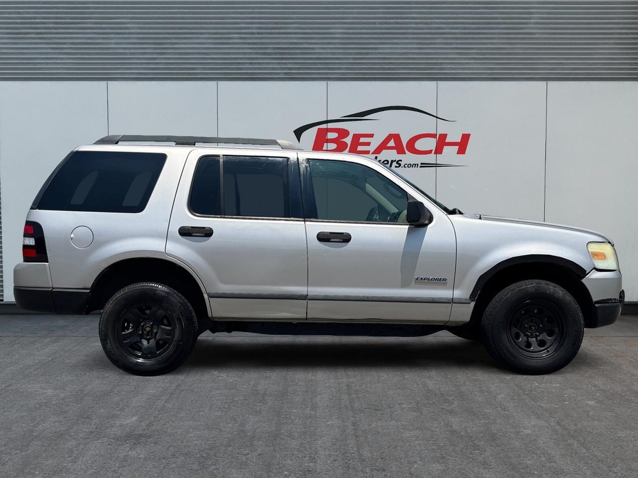 2006 Ford Explorer XLS, 4X4, TOWING PACKAGE, ROOF RAILS, CRUISE CONTROL, POWER WINDOWS, POWER LOCKS, COME SEE THIS EXPLORER! Norfolk VA