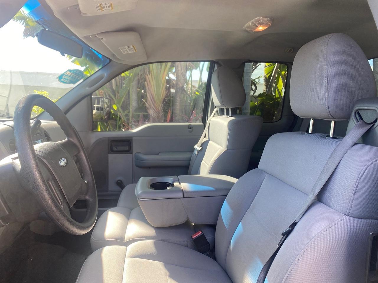 2006 Ford F-150 STX 4 DOOR LOW MILES 92,223 Pompano Beach FL