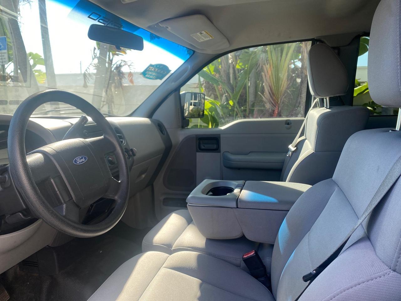 2006 Ford F-150 STX 4 DOOR LOW MILES 92,223 Pompano Beach FL