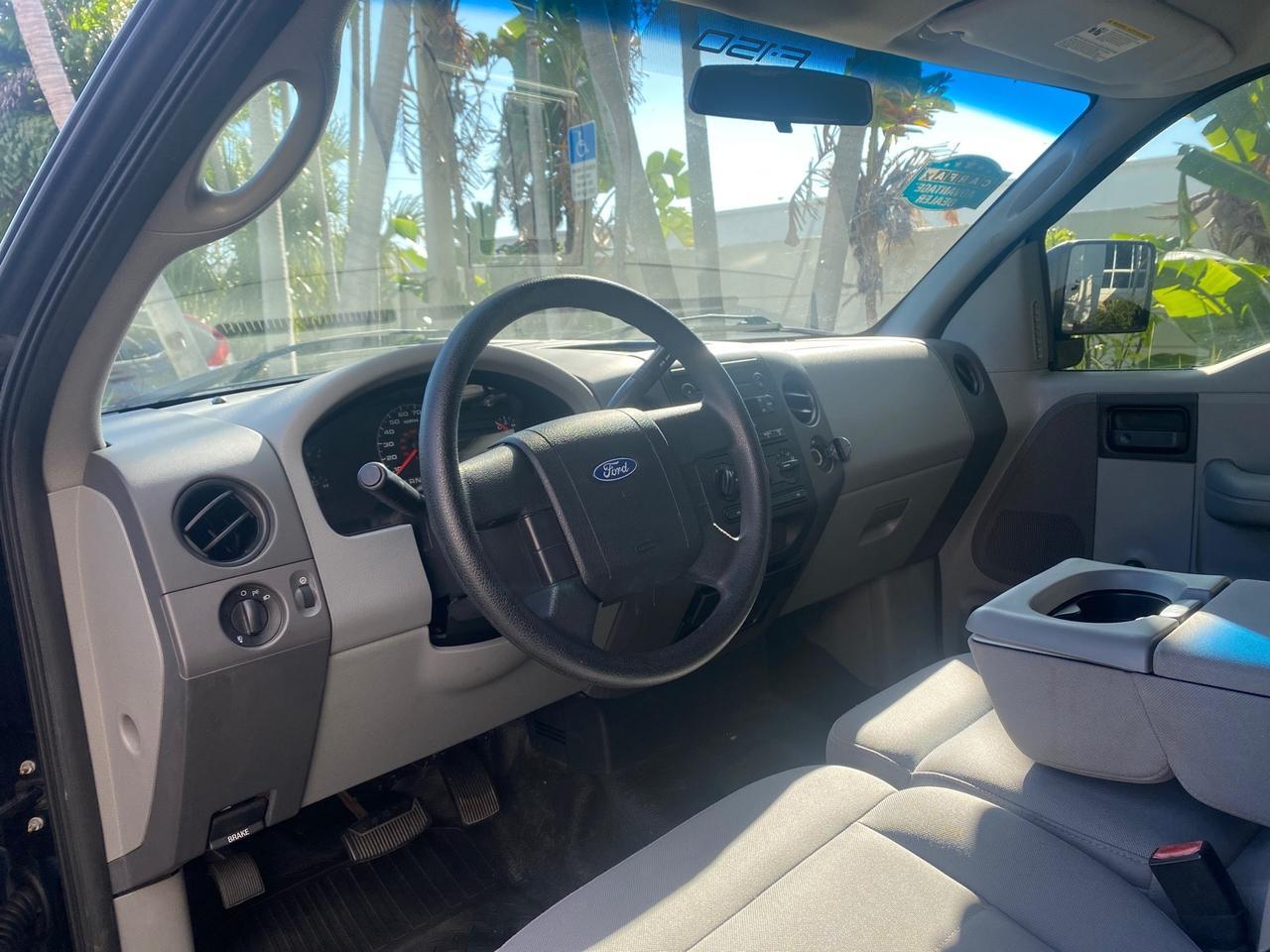 2006 Ford F-150 STX 4 DOOR LOW MILES 92,223 Pompano Beach FL