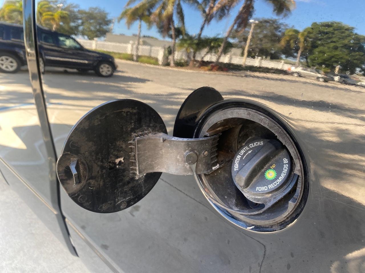 2006 Ford F-150 STX 4 DOOR LOW MILES 92,223 Pompano Beach FL