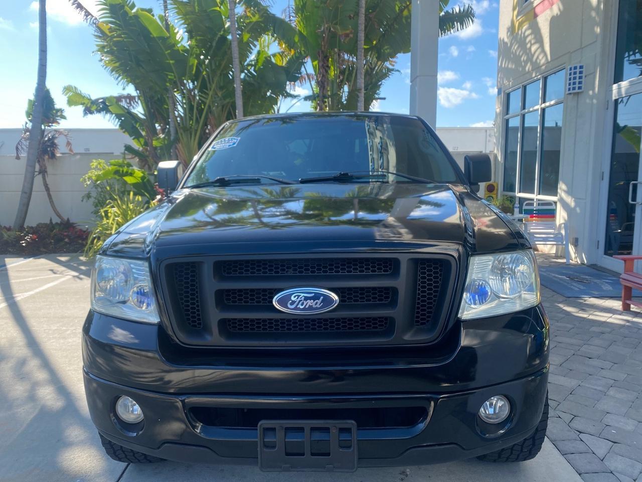 2006 Ford F-150 STX 4 DOOR LOW MILES 92,223 Pompano Beach FL