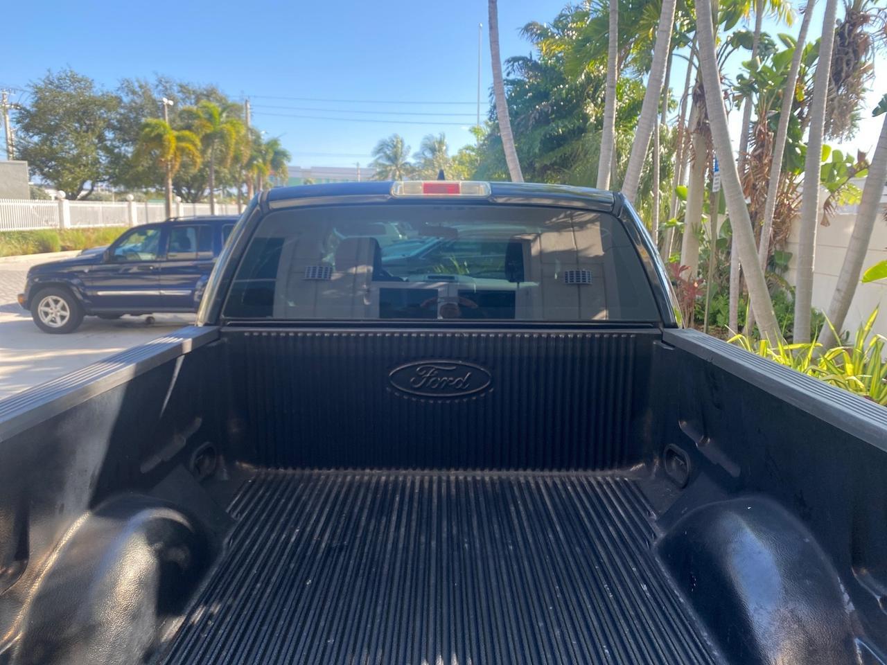 2006 Ford F-150 STX 4 DOOR LOW MILES 92,223 Pompano Beach FL
