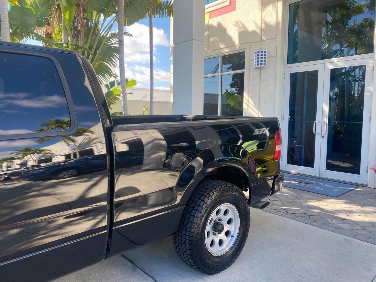 2006 Ford F-150 STX 4 DOOR LOW MILES 92,223 Pompano Beach FL