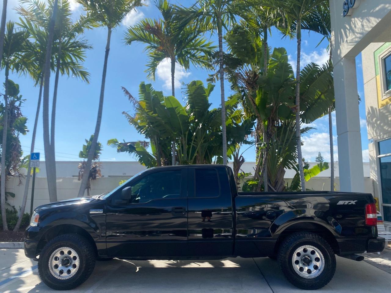 2006 Ford F-150 STX 4 DOOR LOW MILES 92,223 Pompano Beach FL