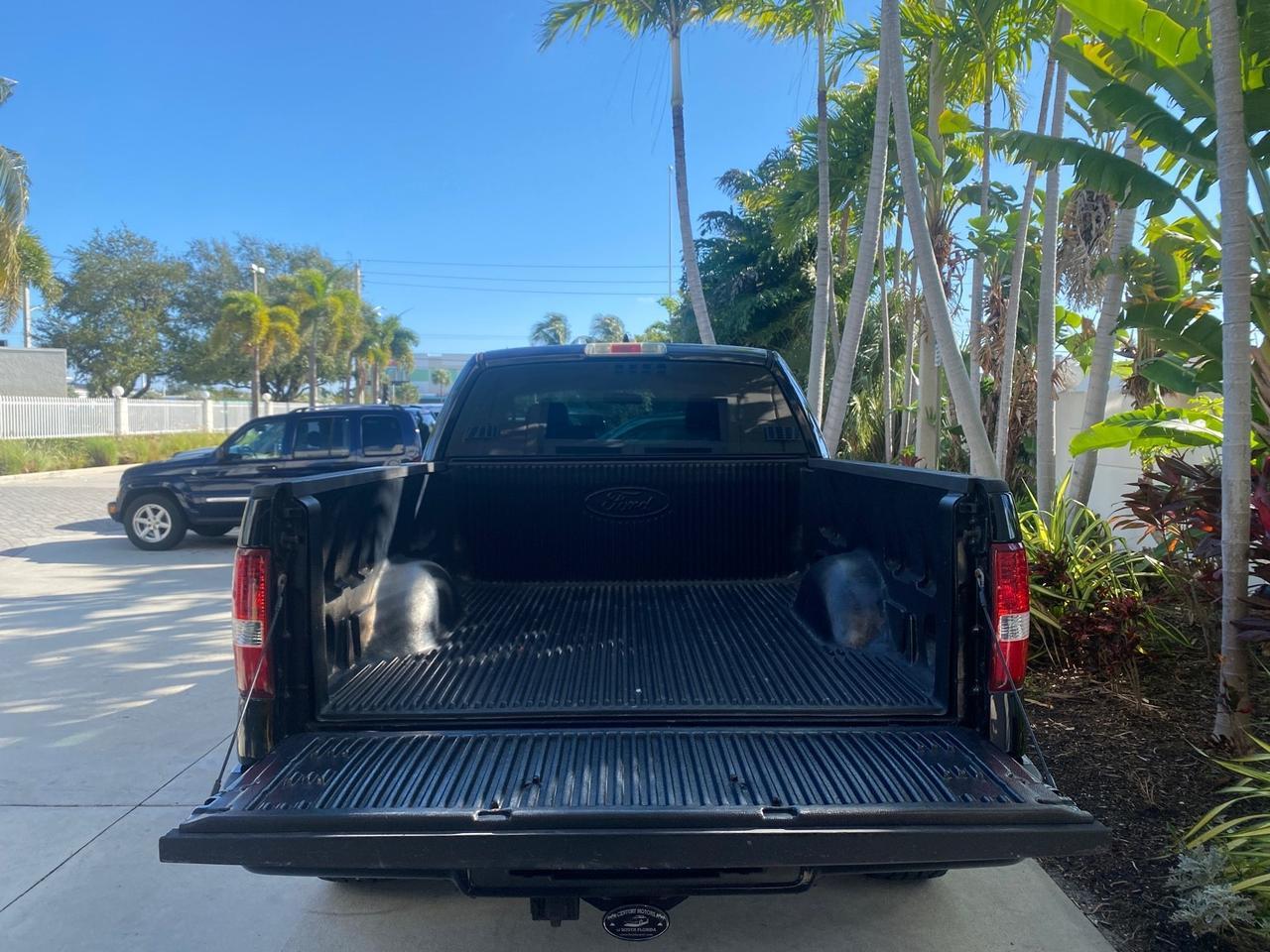 2006 Ford F-150 STX 4 DOOR LOW MILES 92,223 Pompano Beach FL