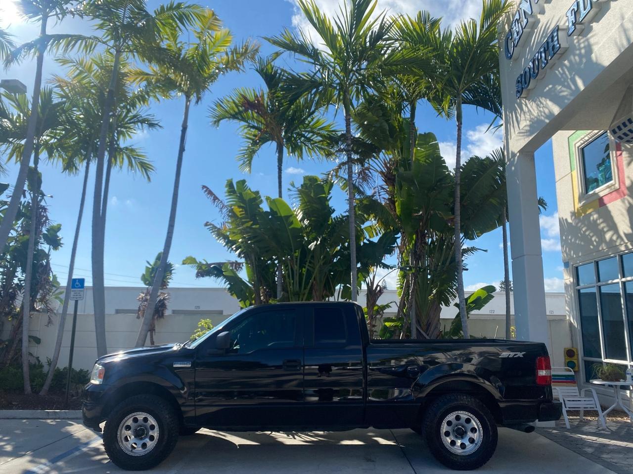 2006 Ford F-150 STX 4 DOOR LOW MILES 92,223 Pompano Beach FL